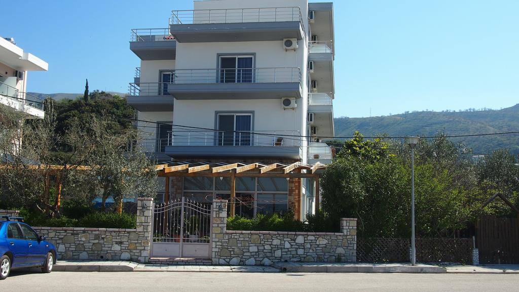 Rondos Hotel 希马拉 外观 照片